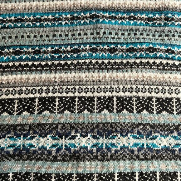 Victoria's Secret Women's Large 100% Cotton Nordic Pattern Cropped Sweater - Picture 3 of 10